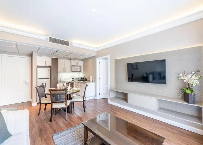 Aparthotel Grand Polanco Residencial 5*